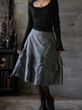 Vintage New Man Made in France Whimsigoth Ruffle Skirt size 42 (US 10) Green